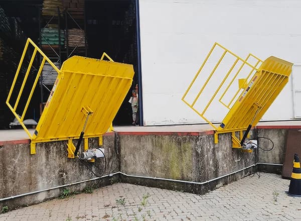 Vantagens da niveladora hidráulica em doca para carga e descarga intensa