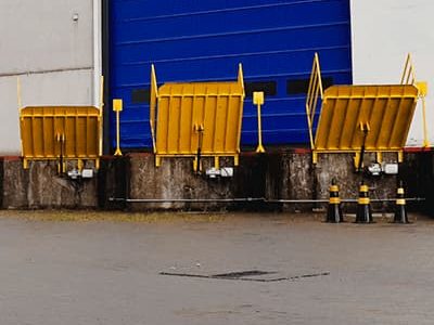 O que é niveladora de doca