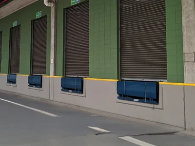 Niveladora de doca embutida: eficiência e economia Niveladora de doca embutida: eficiência e economia