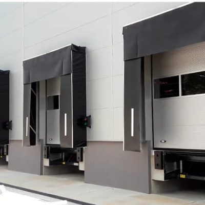 Por que o abrigo para docas é indispensável para armazéns e indústrias