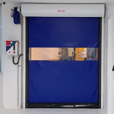 Vantagens da porta rápida para galpão industrial: eficiência e segurança
